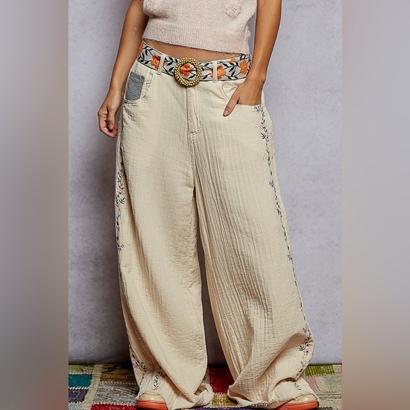 POL Floral Embroidered Cream Wide-Leg Pants - Picture 1 of 4